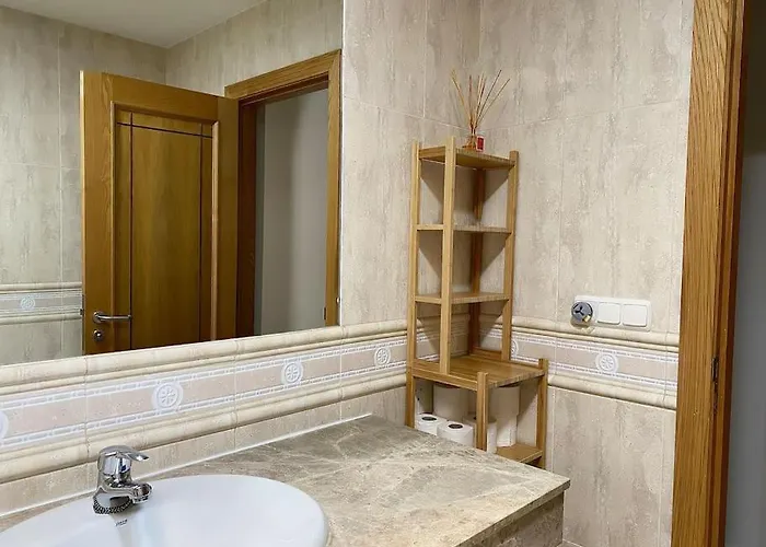 Comfortable Family House With Pool And Jacuzzi Villa