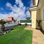 Familiar Con Piscina, Barbacoa Y Wifi * Costa De Antigua