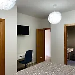 Vila Familiar Con Piscina, Barbacoa Y Wifi *