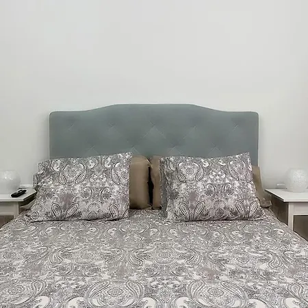 Villa Comfortable Family House With Pool And Jacuzzi