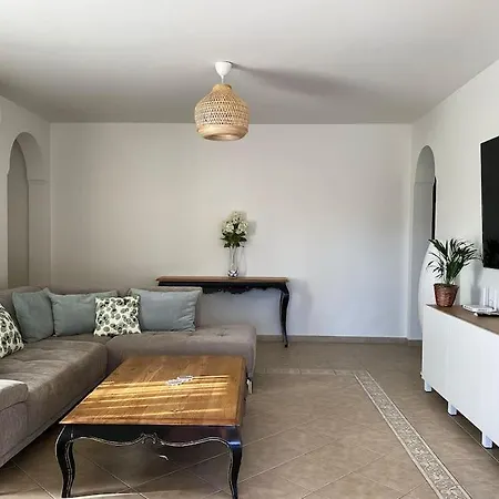 Comfortable Family House With Pool And Jacuzzi * Коста-де-Антигуа