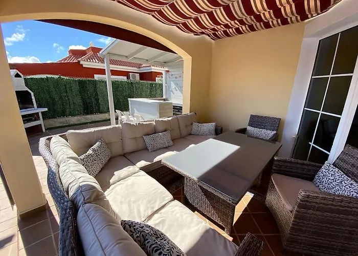 Vila Comfortable Family House With Pool And Jacuzzi Costa De Antigua