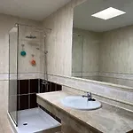 Familiar Con Piscina, Barbacoa Y Wifi *