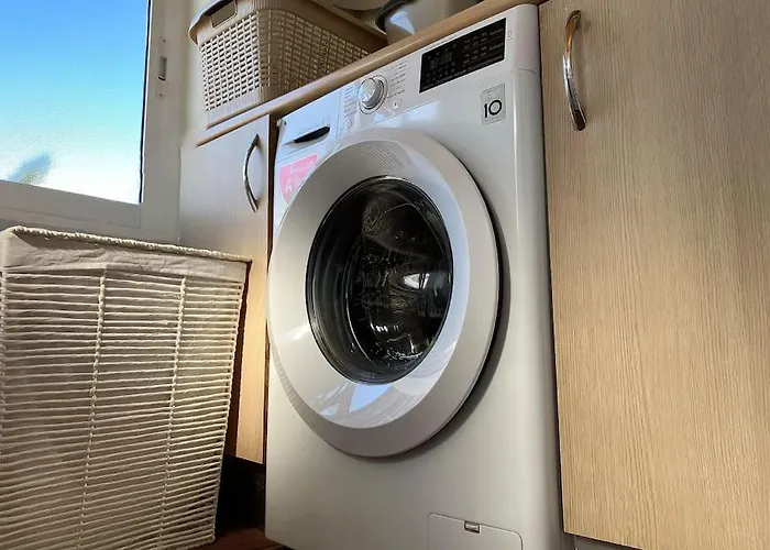 فيلة Comfortable Family House With Pool And Jacuzzi كوستا دي أنتيجوا