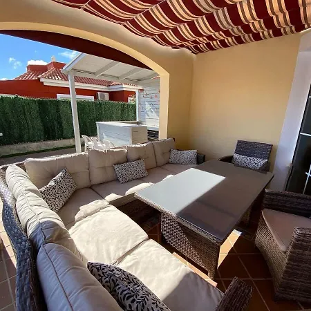 빌라 Familiar Con Piscina, Barbacoa Y Wifi 코스타 데 안티과
